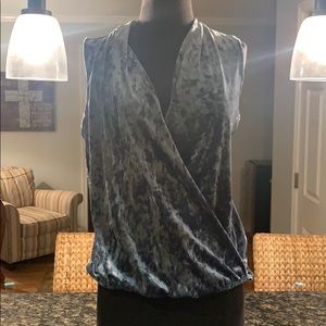 🤩 5/$25 Dressy Top